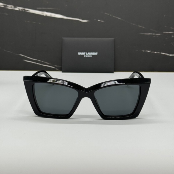 NEW SAINT LAURENT BLACK SL657 001 WOMEN SUNGLASSES SAINT LAURENT SL 657 - Picture 1 of 10